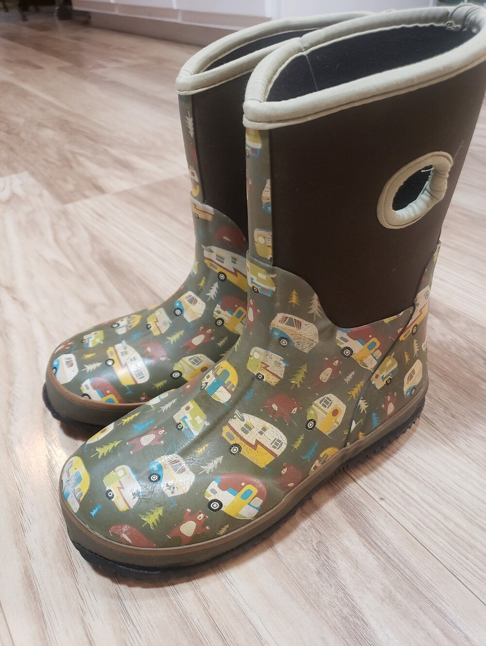 Lilly&Dan Kids Size 2-3 Rainboots Heavy Durable Rv Camping Pattern Bears Trees